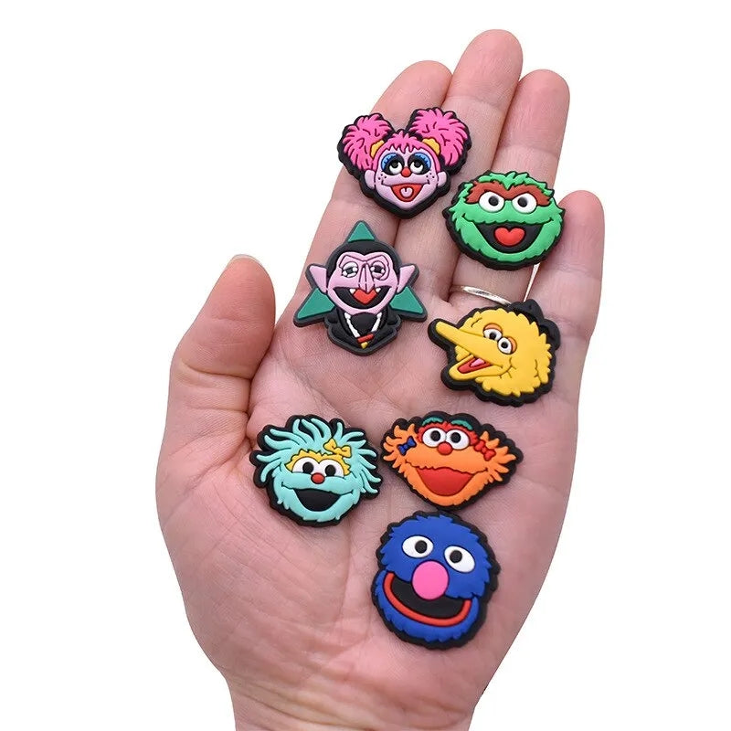 Dijes Charms Pins para Zapatos Crocs de Plaza Sesamo 9uds.