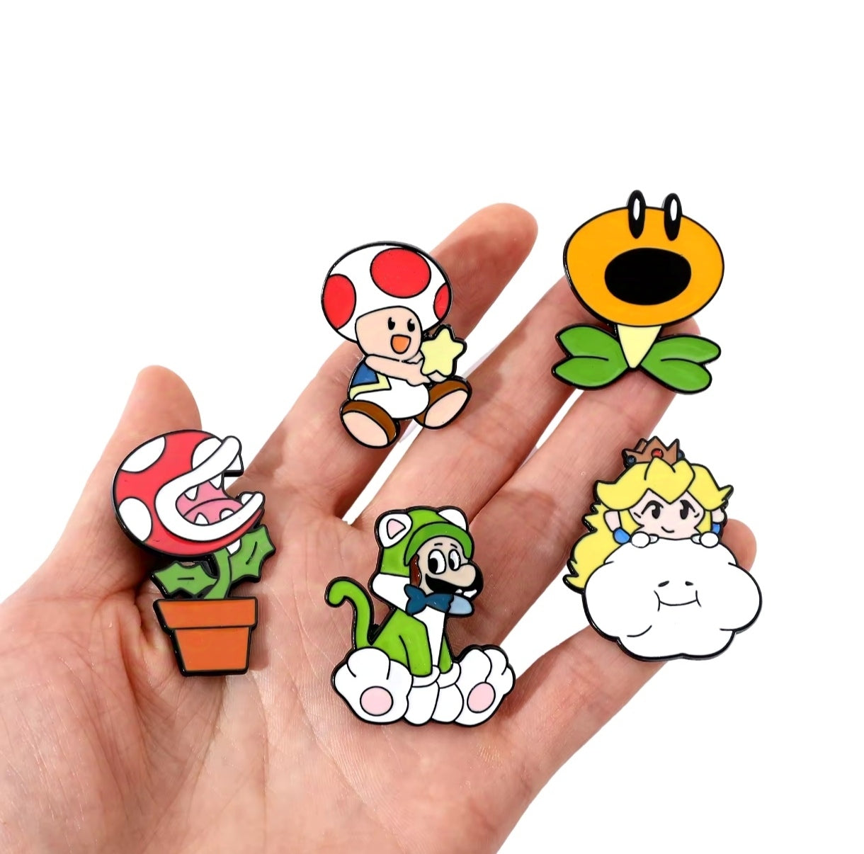 Pins Broches Alfileres Insignias de Metal Para Ropa de Super Mario Bros 5uds.