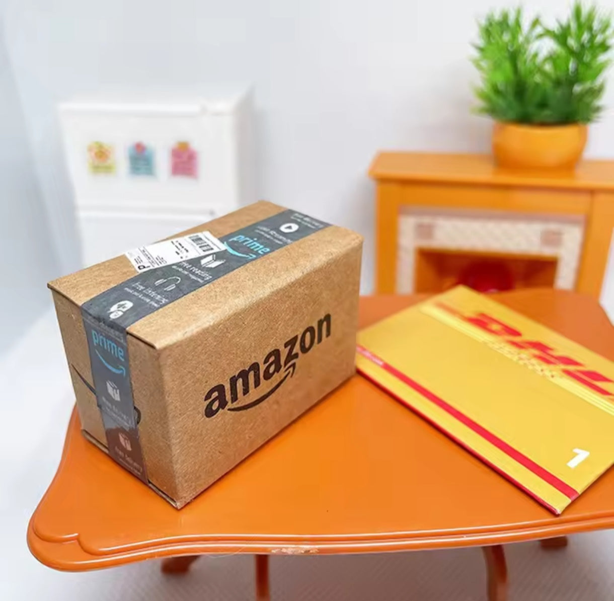 Mini Caja Amazon Accesorio Casa de Muñecas 1ud.