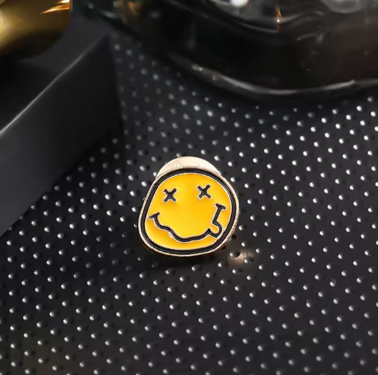Pin Broche Alfiler Insignia de Metal Para Ropa de Emoticon Smile Carita Feliz