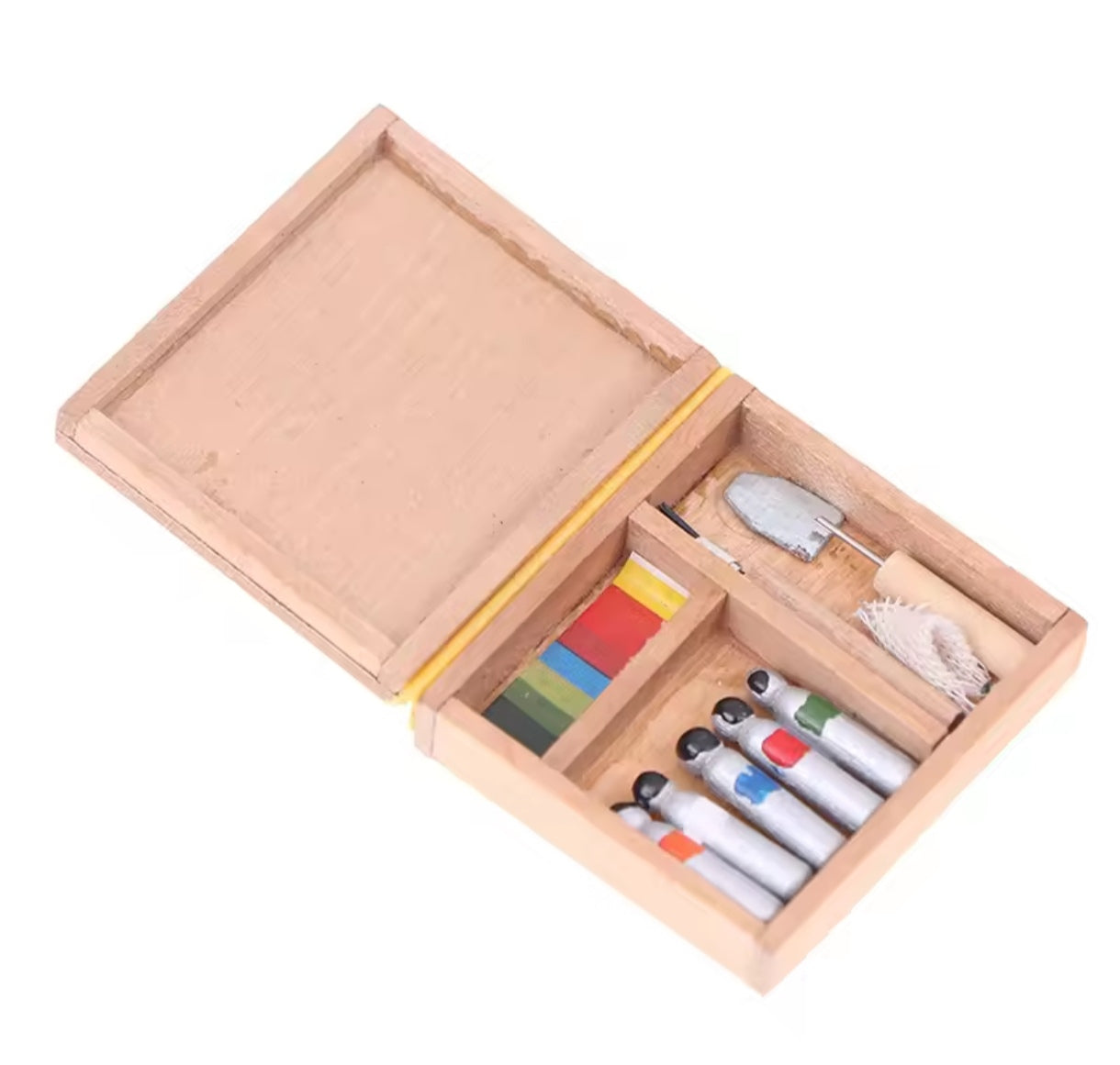 Mini Caja de Madera con Pluma Pintura Artista
