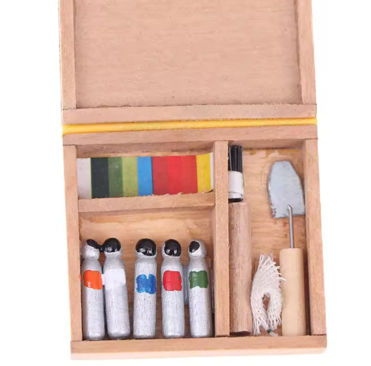 Mini Caja de Madera con Pluma Pintura Artista