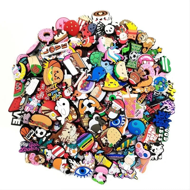 Dijes Charms Pins para Zapatos Crocs 30uds. Surtidas