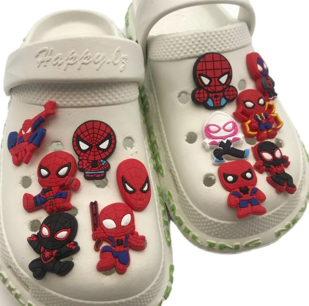 Dijes Charms Pins para Zapatos Crocs de Spiderman 12uds.